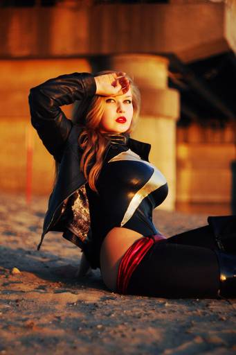 Marvel Super Hero Squad - Marvel comix: Miss Marvel cosplay.