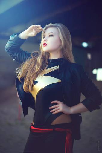 Marvel Super Hero Squad - Marvel comix: Miss Marvel cosplay.